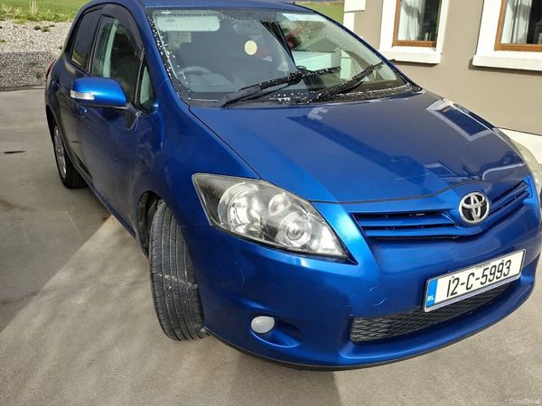 Toyota Auris Hatchback, Diesel, 2012, Blue