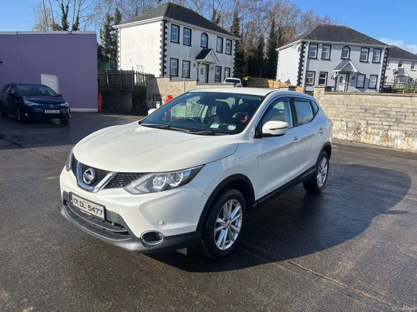 Nissan Qashqai SUV, Diesel, 2017, White