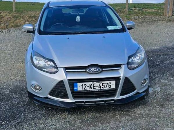 Ford Focus Hatchback, Diesel, 2012, Silver