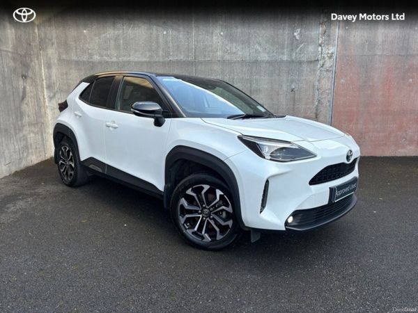 Toyota Yaris Cross Hatchback, Petrol Hybrid, 2022, White