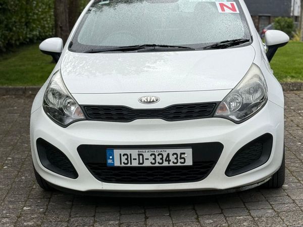 Kia Rio Hatchback, Petrol, 2013, White
