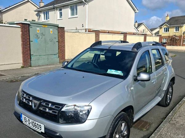 Dacia Duster SUV, Diesel, 2015, Silver