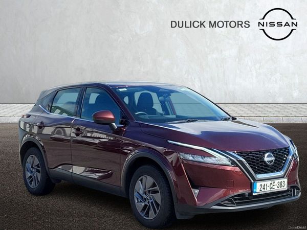 Nissan Qashqai MPV, Petrol, 2024, Red