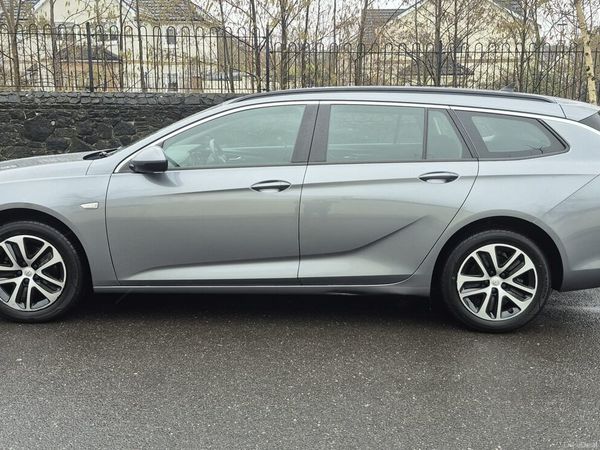 Opel Insignia Estate, Diesel, 2020, Grey