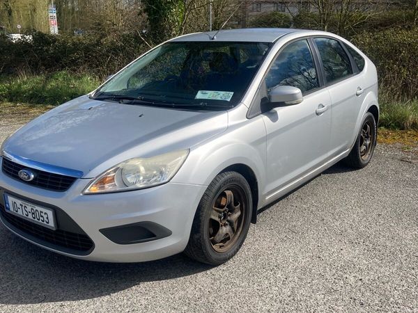 Ford Focus Hatchback, Diesel, 2010, Silver