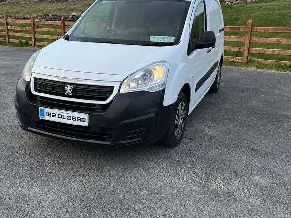 Peugeot Partner MPV, Diesel, 2016, White