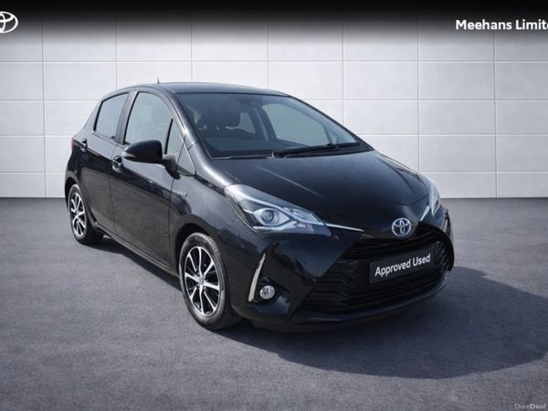 Toyota Yaris Hatchback, Petrol Hybrid, 2018, Black