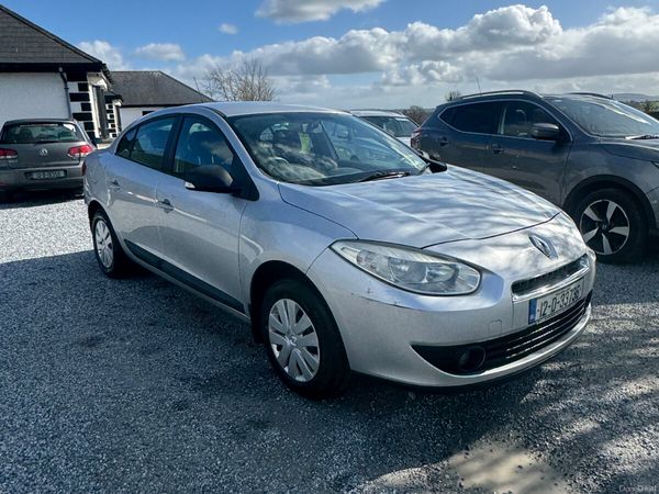 Renault Fluence Saloon, Diesel, 2012, Silver