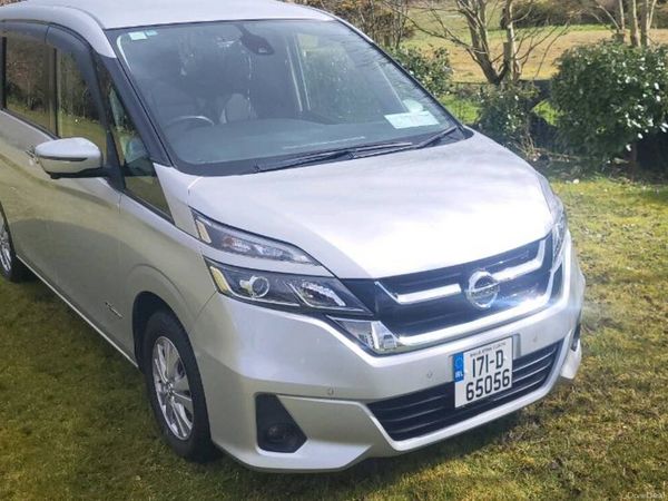 Nissan Serena MPV, Petrol Hybrid, 2017, Silver