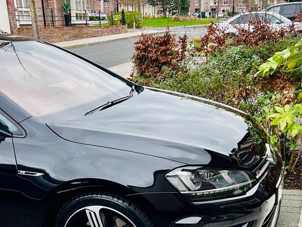 Volkswagen Golf Hatchback, Petrol, 2017, Black