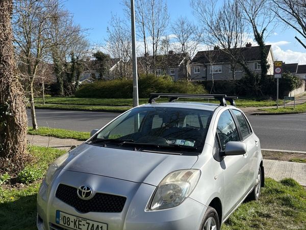 Toyota Yaris Hatchback, Petrol, 2008, Silver