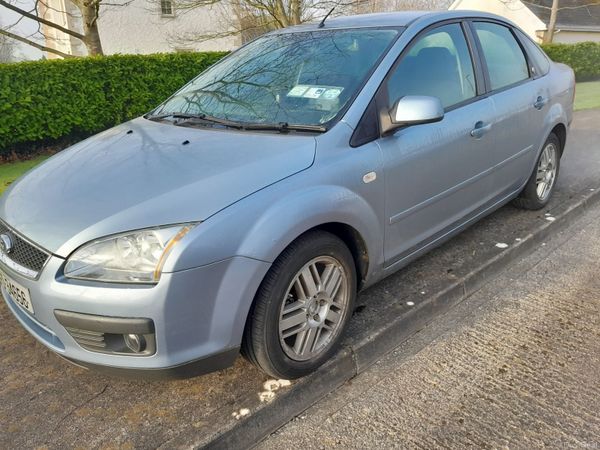 Ford Focus Saloon, Petrol, 2006, Blue