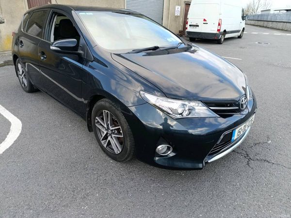 Toyota Auris MPV, Petrol, 2015, Black