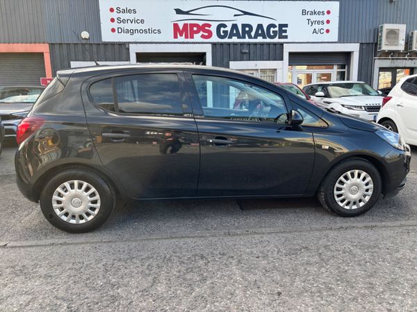 Opel Corsa Hatchback, Petrol, 2015, Black