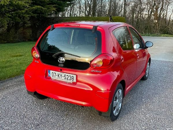 Toyota Aygo Hatchback, Petrol, 2007, Red