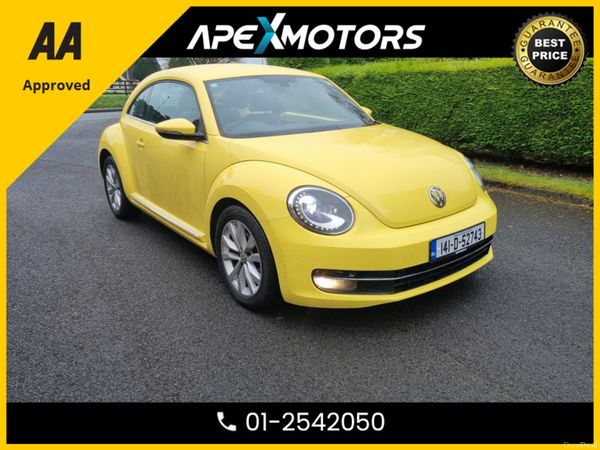 Volkswagen Beetle Hatchback, Petrol, 2014, Yellow