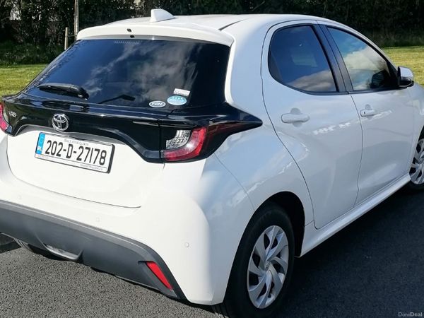 Toyota Yaris Hatchback, Petrol, 2020, White