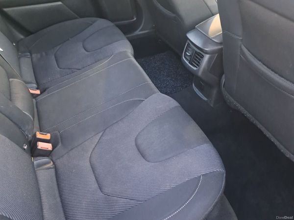 Ford Mondeo Hatchback, Diesel, 2015, Black