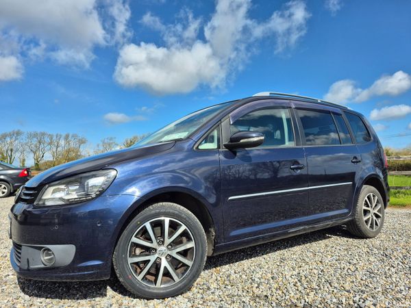 Volkswagen Touran MPV, Petrol, 2015, Blue