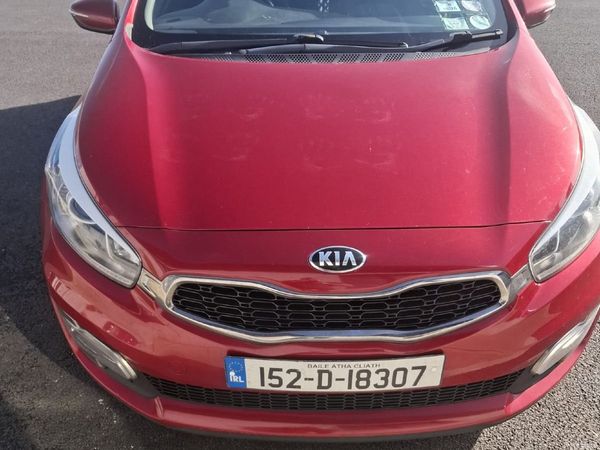 Kia Ceed Hatchback, Diesel, 2015, Red