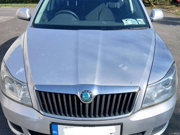 Skoda Octavia Hatchback, Diesel, 2012, Silver