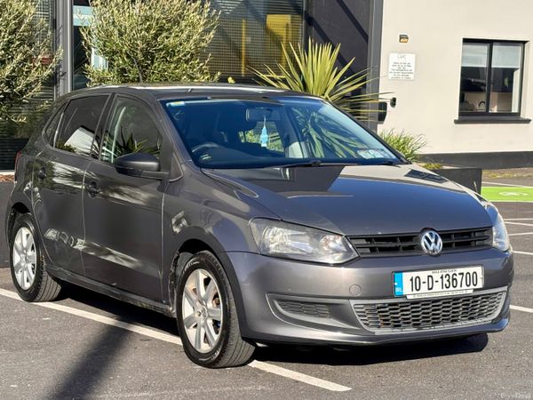 Volkswagen Polo Hatchback, Petrol, 2010, Grey