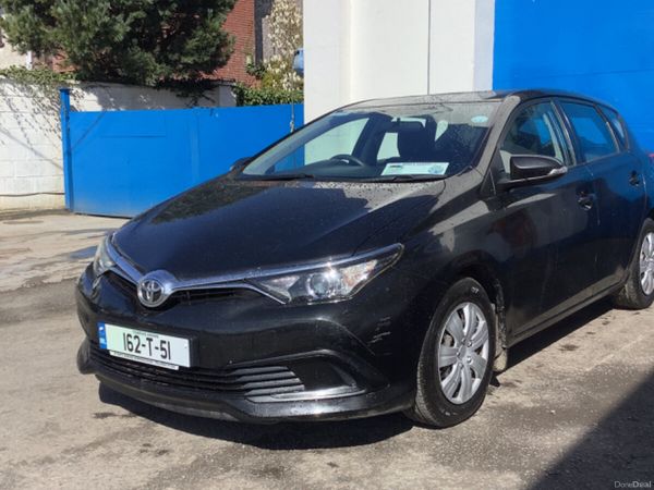 Toyota Auris Hatchback, Diesel, 2016, Black