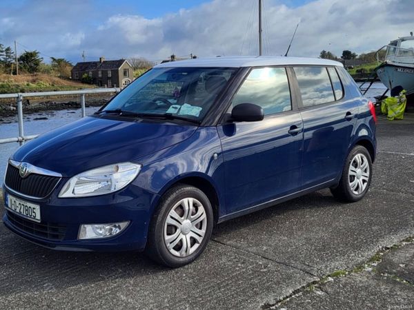 Skoda Fabia Hatchback, Petrol, 2011, Blue