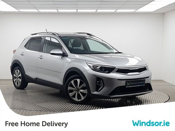 Kia Stonic SUV, Petrol, 2022, Silver