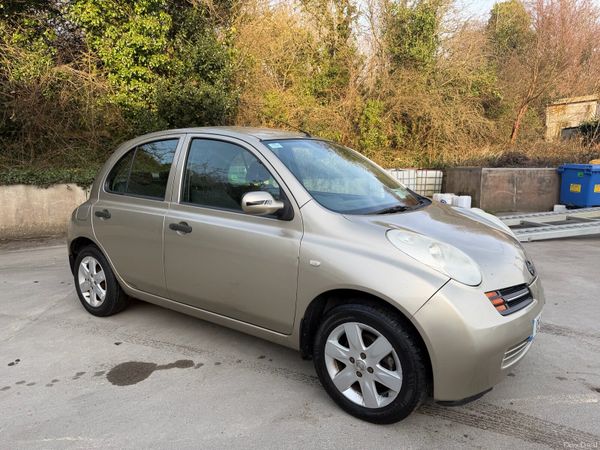 Nissan Micra Hatchback, Petrol, 2005, Gold