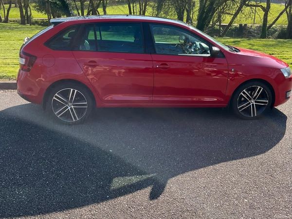 Skoda Rapid Hatchback, Petrol, 2015, Red