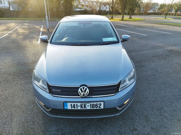 Volkswagen Passat Saloon, Diesel, 2014, Grey
