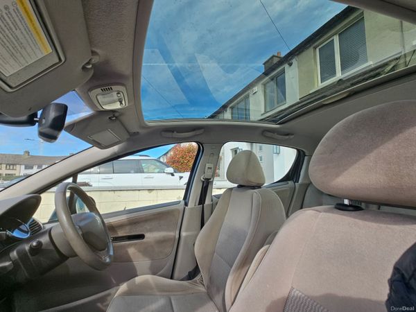 Peugeot 207 Hatchback, Petrol, 2008, Grey