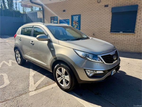 Nissan Qashqai Hatchback, Diesel, 2016, White