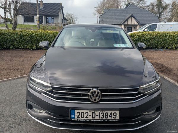 Volkswagen Passat Saloon, Diesel, 2020, Grey