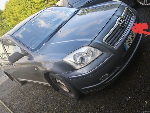 Toyota Avensis Saloon, Petrol, 2006, Grey