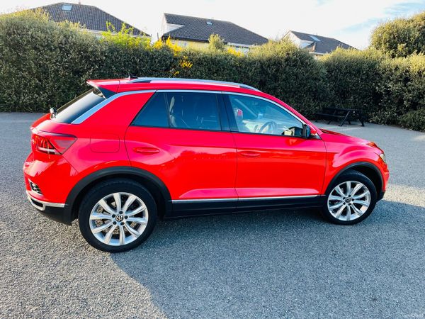 Volkswagen T-Roc SUV, Petrol, 2021, Red