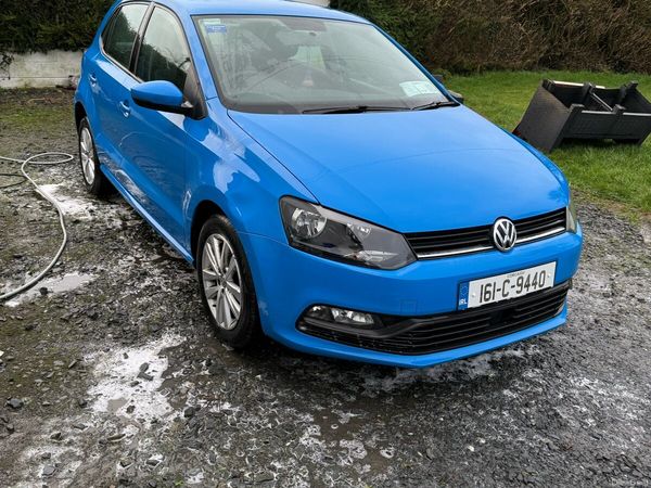 Volkswagen Polo Hatchback, Petrol, 2016, Blue