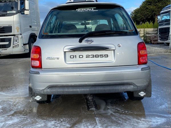 Nissan Micra Hatchback, Petrol, 2001, Silver