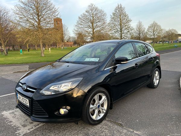 Ford Focus Hatchback, Petrol, 2014, Black