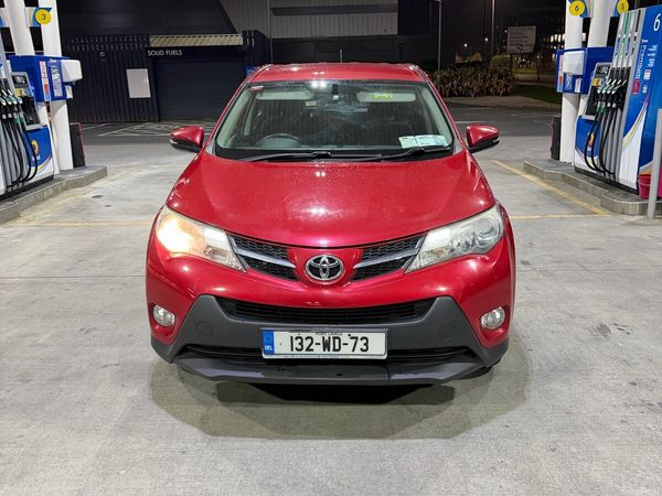 Toyota RAV4 SUV, Diesel, 2013, Red