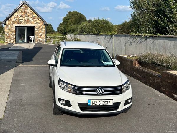 Volkswagen Tiguan SUV, Diesel, 2014, White