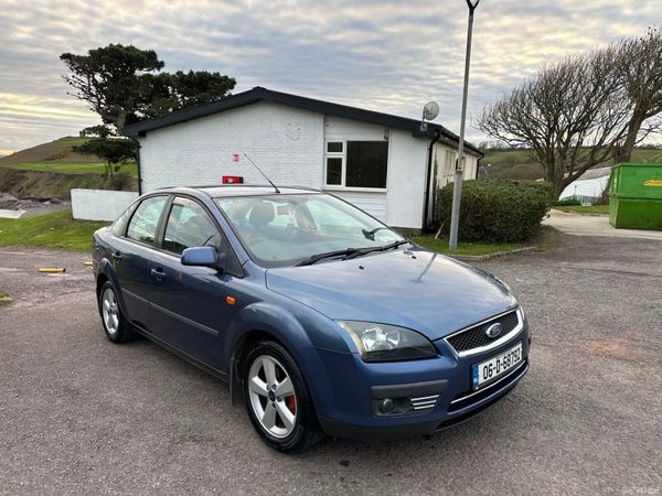 Ford Focus Saloon, Petrol, 2006, Blue