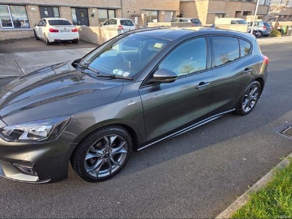 Ford Focus Hatchback, Petrol Hybrid, 2021, Grey
