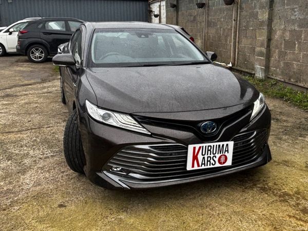 Toyota Camry Saloon, Petrol Hybrid, 2017, Brown
