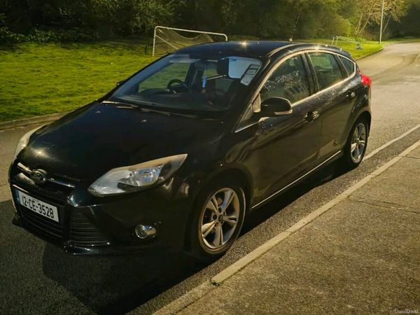 Ford Focus Hatchback, Petrol, 2012, Black