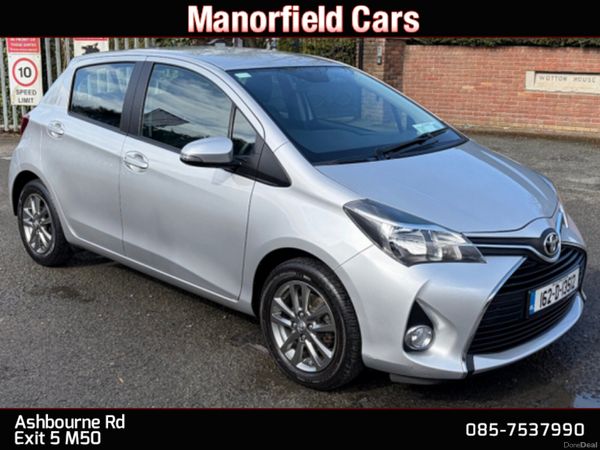 Toyota Yaris Hatchback, Petrol, 2016, Silver