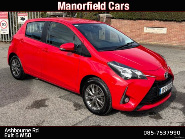 Toyota Yaris Hatchback, Petrol, 2018, Red