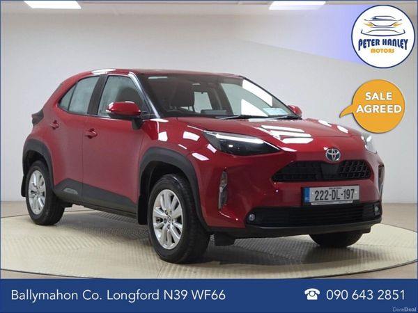 Toyota Yaris Cross Hatchback, Petrol Hybrid, 2022, Red