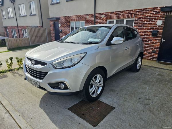 Hyundai ix35 SUV, Petrol, 2013, Silver